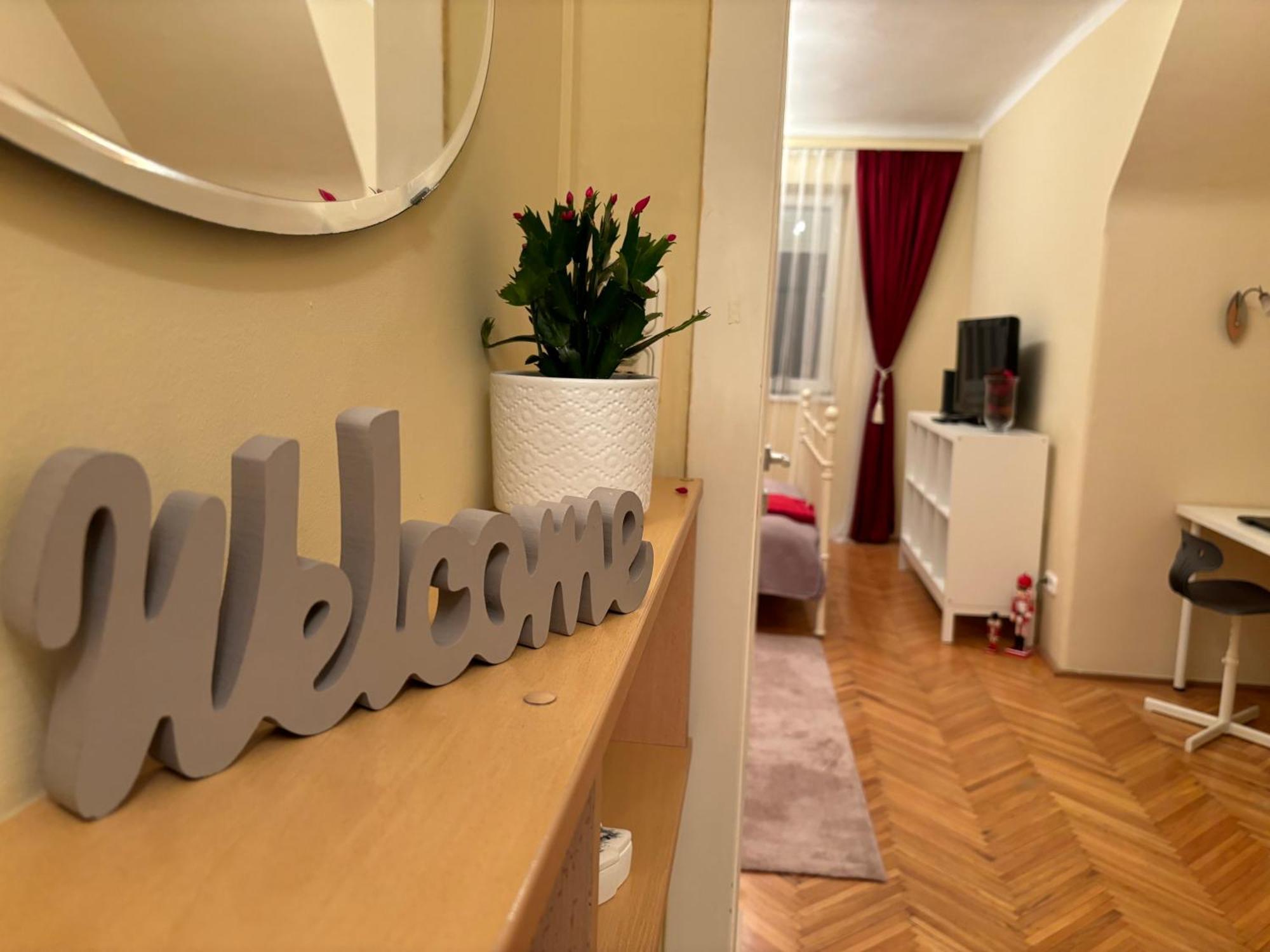 Downtown Hideaway Apartman Budapest Exteriör bild