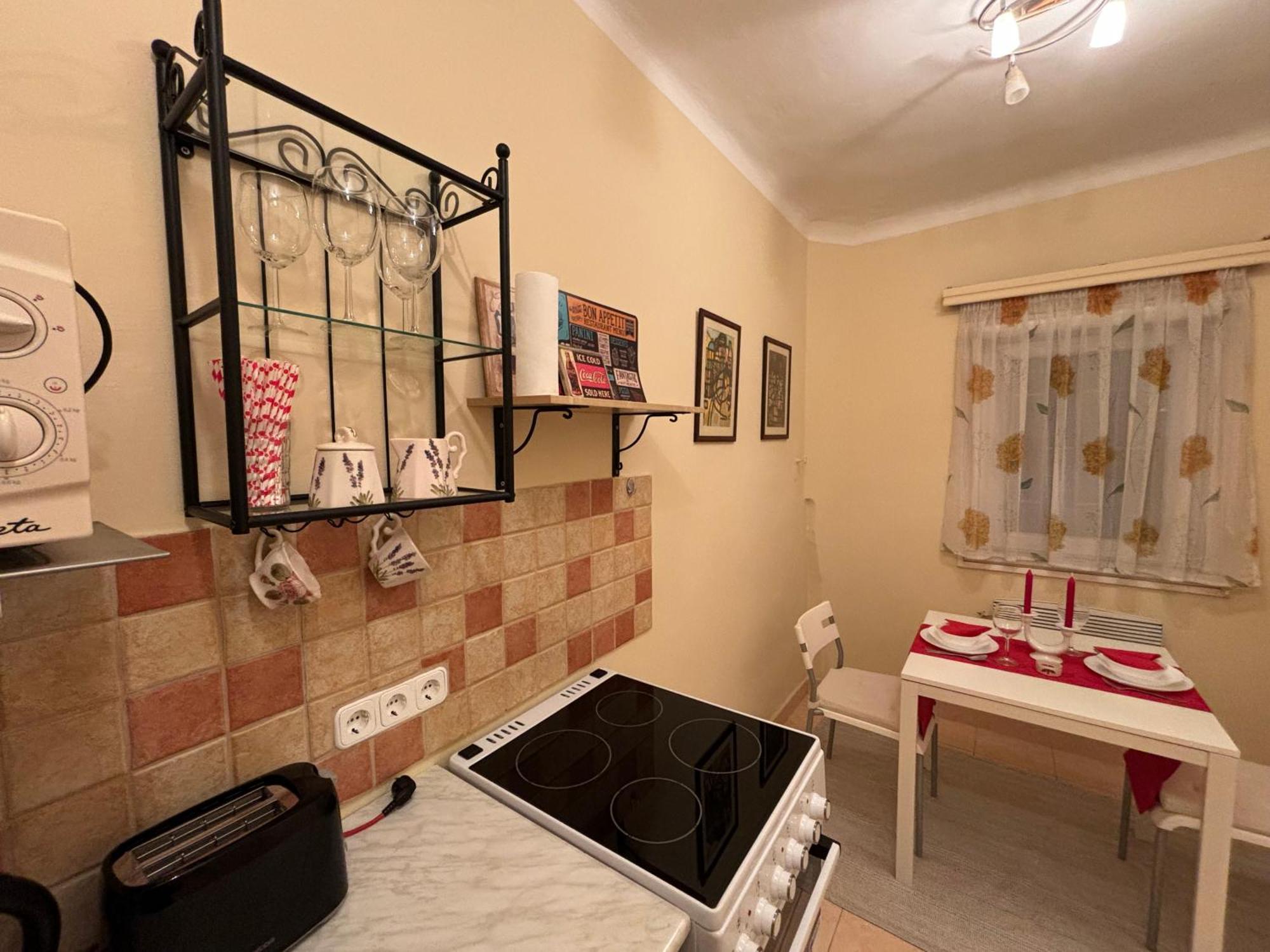 Downtown Hideaway Apartman Budapest Exteriör bild